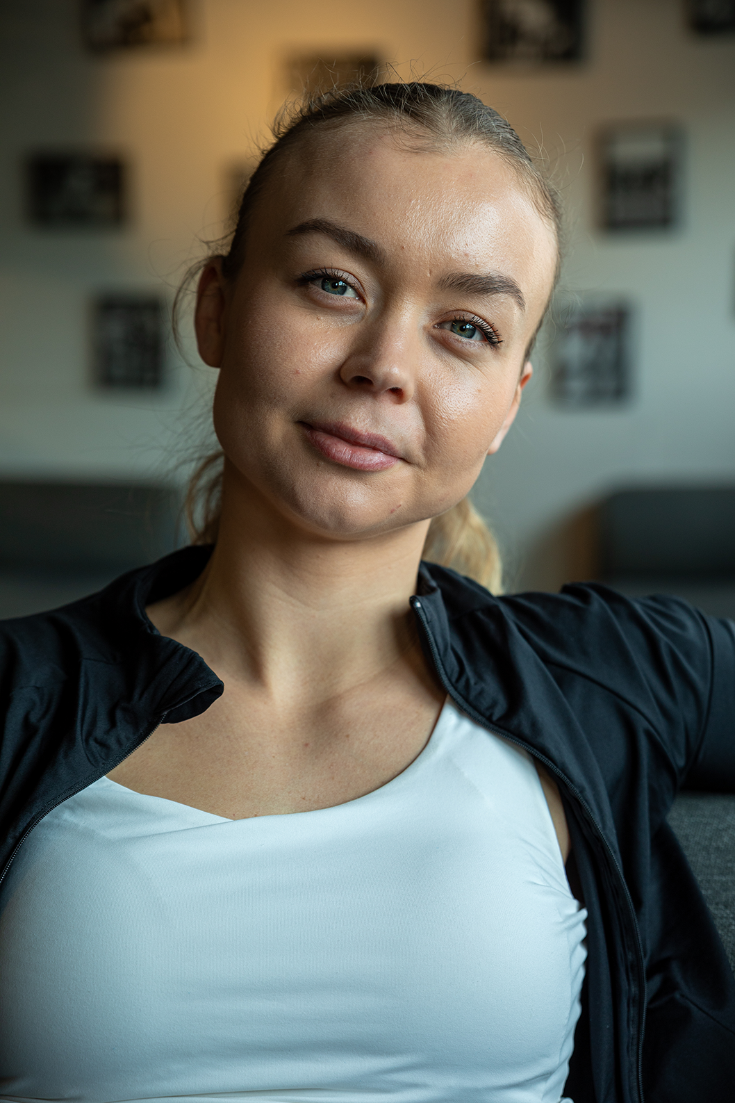 Book Julia for your next team building